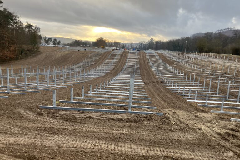 Beginn der Unterkonstruktionsmontage Anfang Februar 2026