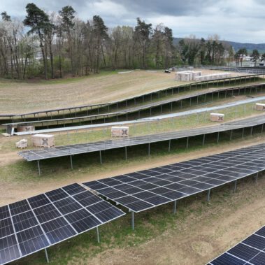 Modulmontage im Katzental Mitte April