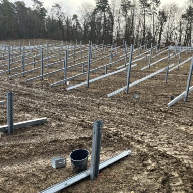 Beginn der Unterkonstruktionsmontage Anfang Februar 2026