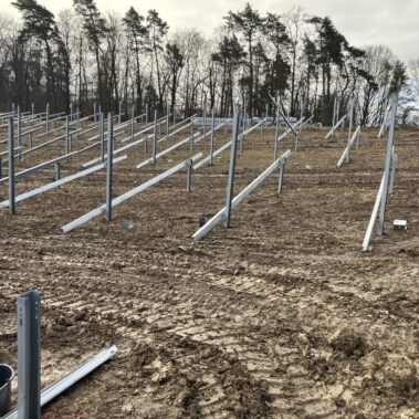 Beginn der Unterkonstruktionsmontage Anfang Februar 2026