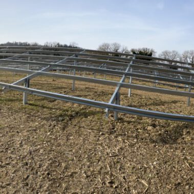 Fertig montiere Unterkonstruktion im Park Katzental März 2026