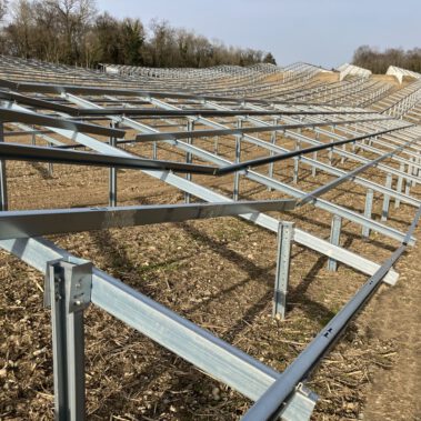 Fertig montiere Unterkonstruktion im Park Katzental März 2026