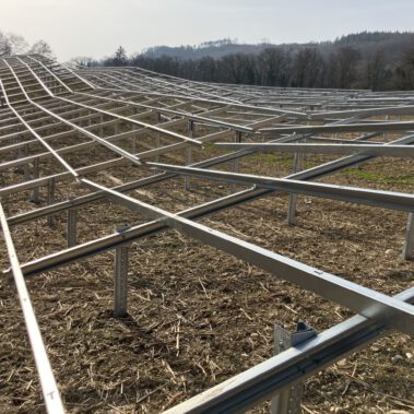 Fertig montiere Unterkonstruktion im Park Katzental März 2026