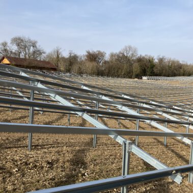 Fertig montiere Unterkonstruktion im Park Katzental März 2026