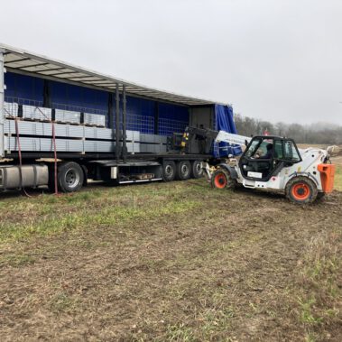 Anlieferung Unterkonstruktion 03-12-25