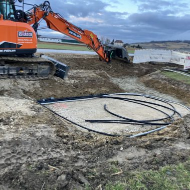 Vorrätzen Bau Lagerflächen und Mittelspannungsleitungen