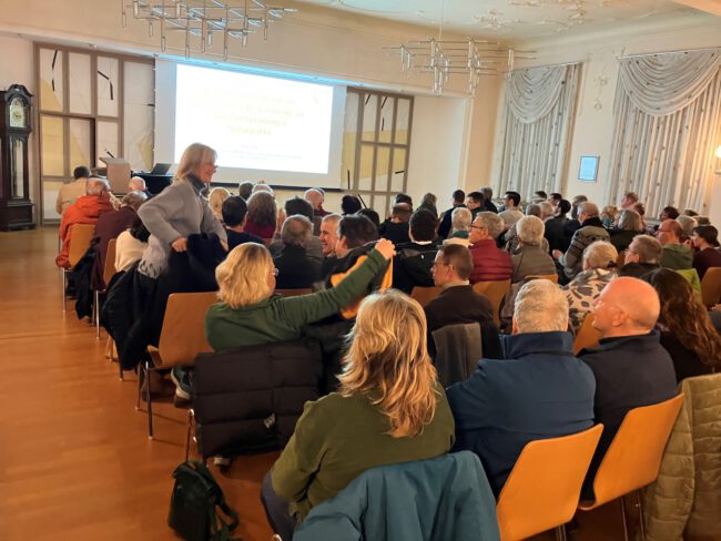 Informationsabend zur finanziellen Beteiligung an den Solarparks